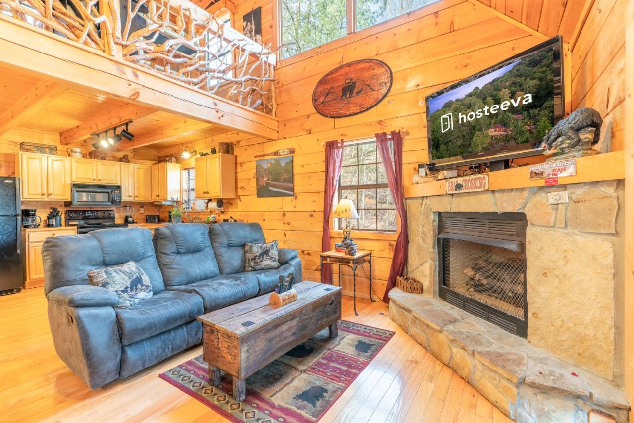 Moonshine Ridge Cabin With Hot Tub And Fire Pit Pigeon Forge Ngoại thất bức ảnh