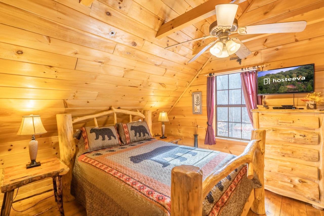 Moonshine Ridge Cabin With Hot Tub And Fire Pit Pigeon Forge Ngoại thất bức ảnh