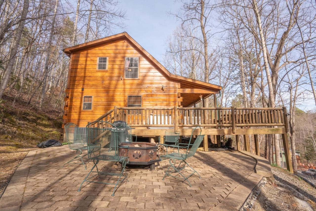 Moonshine Ridge Cabin With Hot Tub And Fire Pit Pigeon Forge Ngoại thất bức ảnh